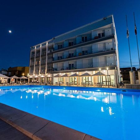 Hotel Marcelli Нумана Екстериор снимка