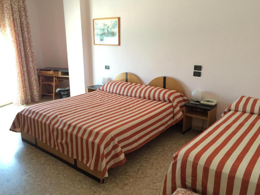 Hotel Marcelli Нумана Екстериор снимка