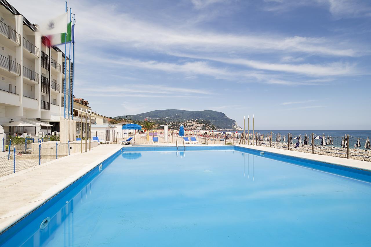 Hotel Marcelli Нумана Екстериор снимка