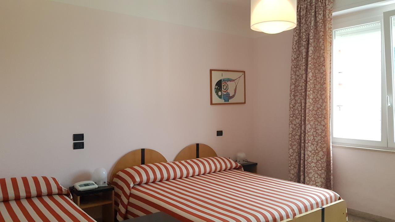 Hotel Marcelli Нумана Екстериор снимка